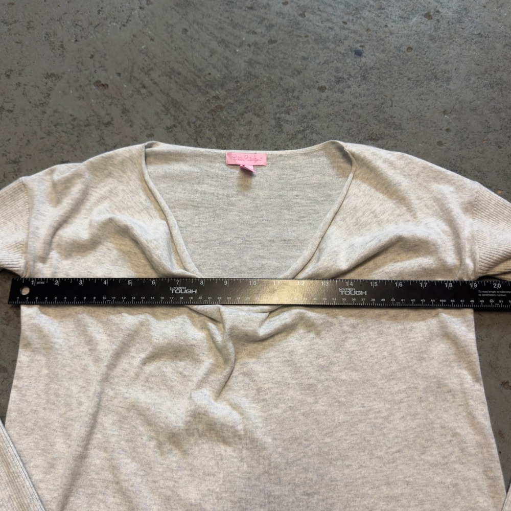 Lilly Pulitzer Ferrera Tassel Gray Cowl Neck Asymmetrical Hem Knit Top XS - Picture 5 of 8